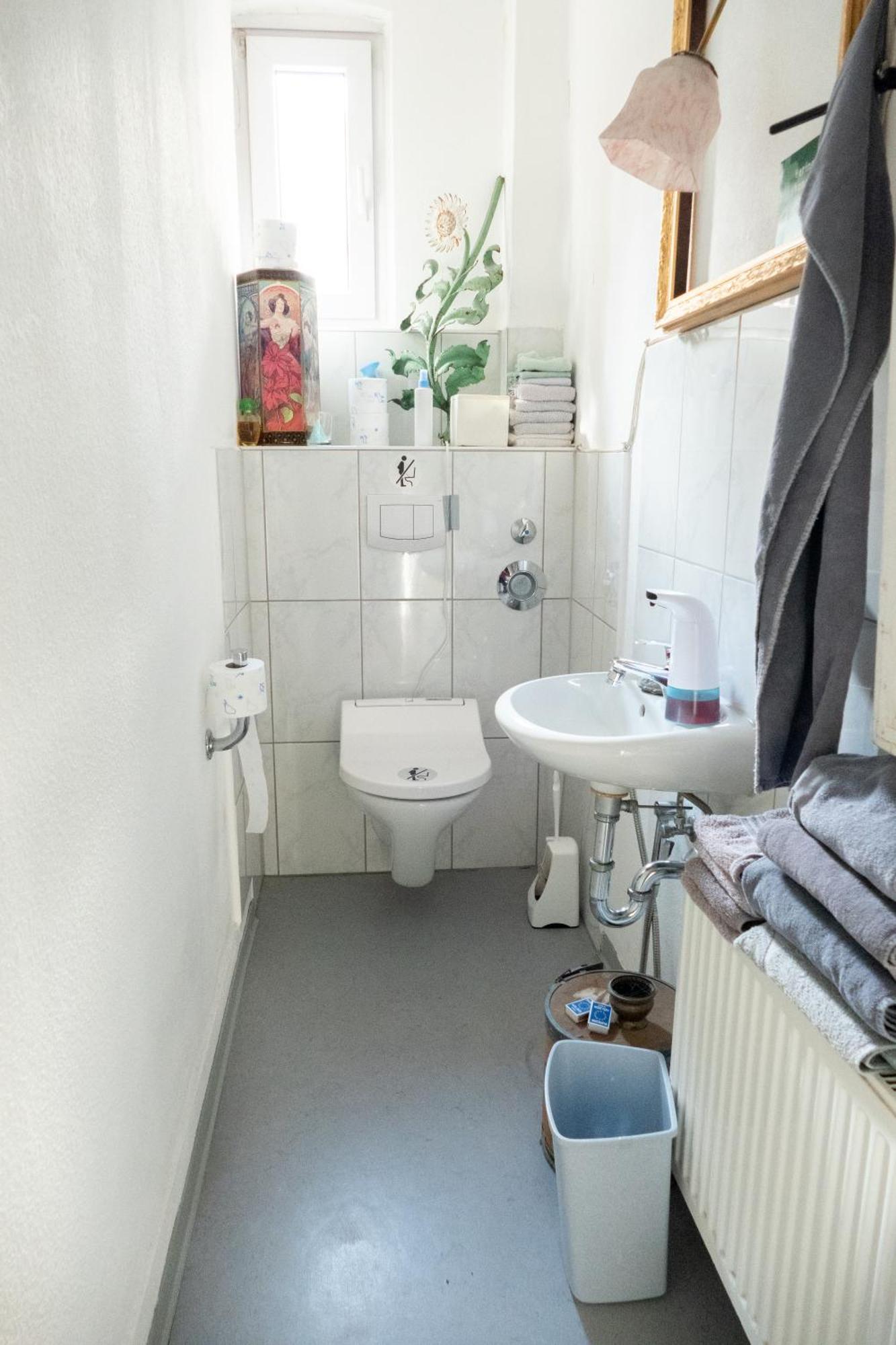 Zimmer In Kuenstlerwohnung Штутгарт Экстерьер фото